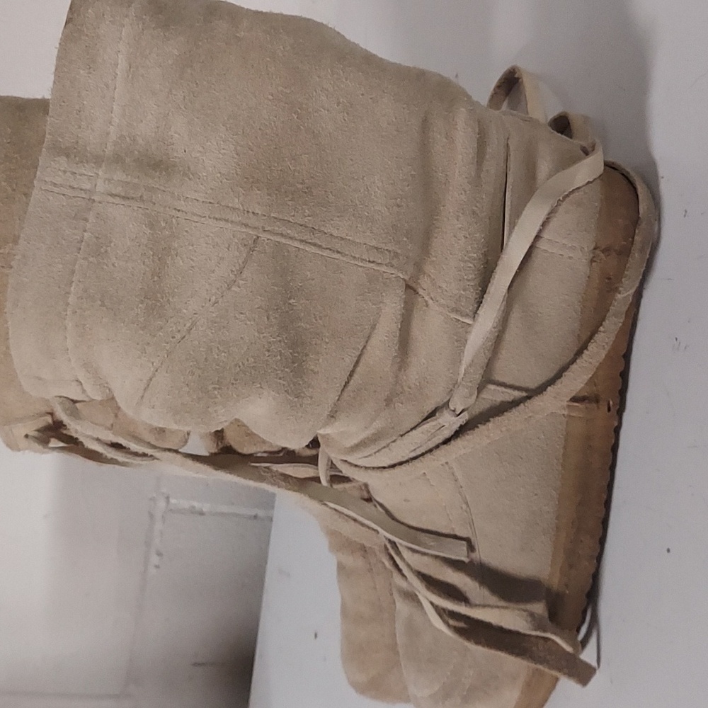 Steger Moosehide  mukluks. Wool liners 10